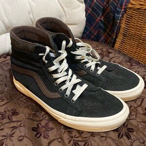 3 item bundle for $15 - Vans sneakers high top size 8.5 men’s Brawn and Black